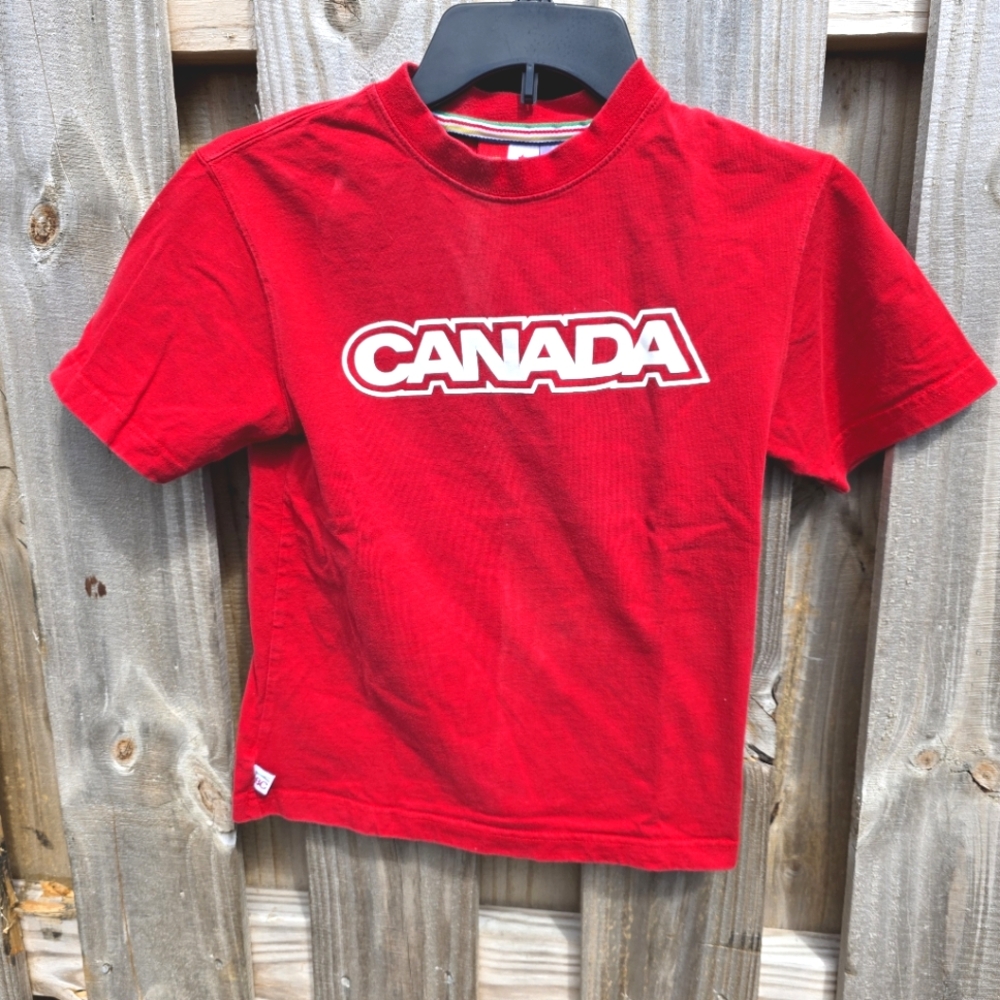 45) OLYMPICS "CANADA" 🍁 T-Shirt Sz. 7/8